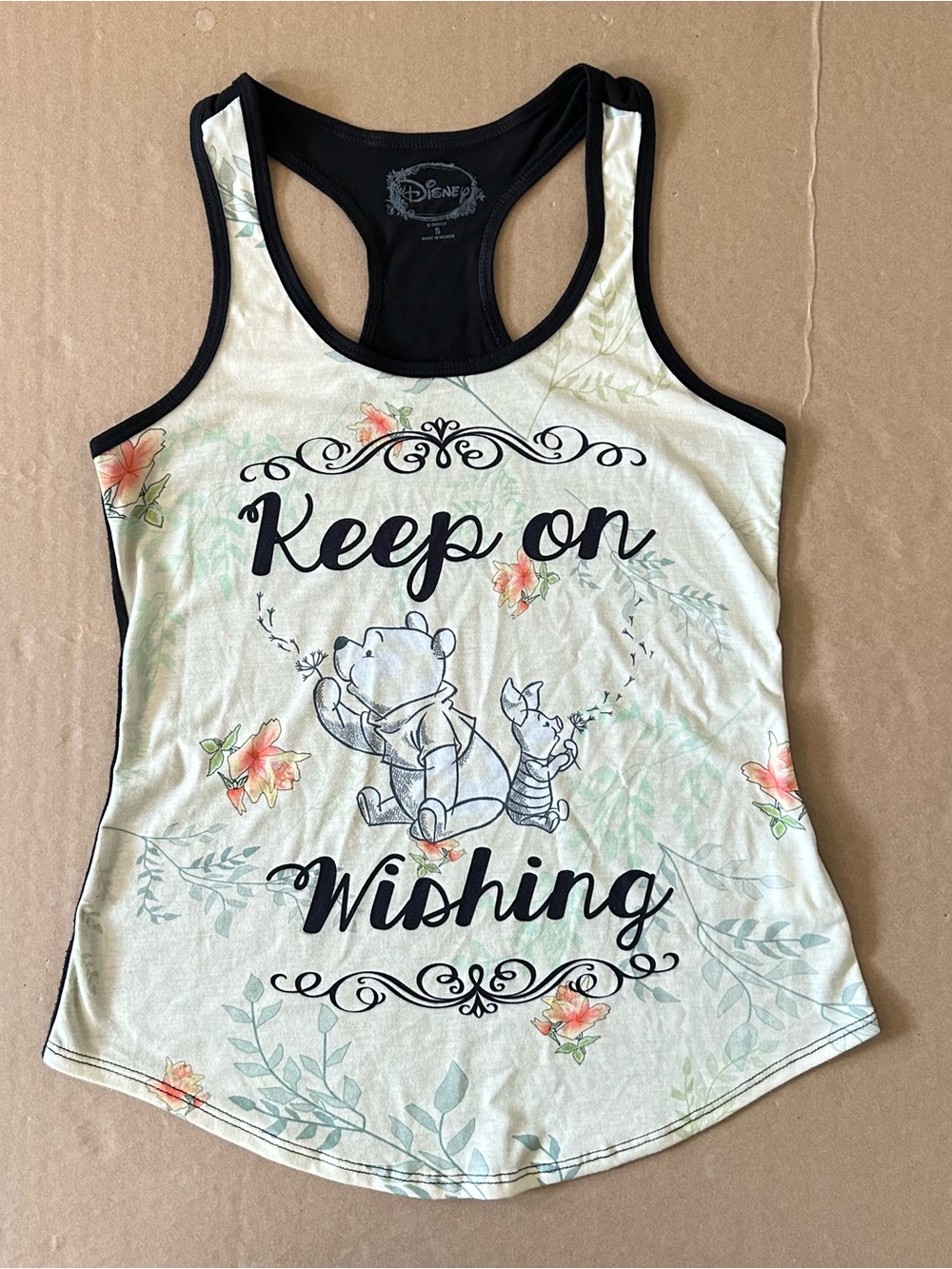 Hot Topic Disney Winnie the Pooh Keep on Wishing Graphic Ringer Tank Top Small